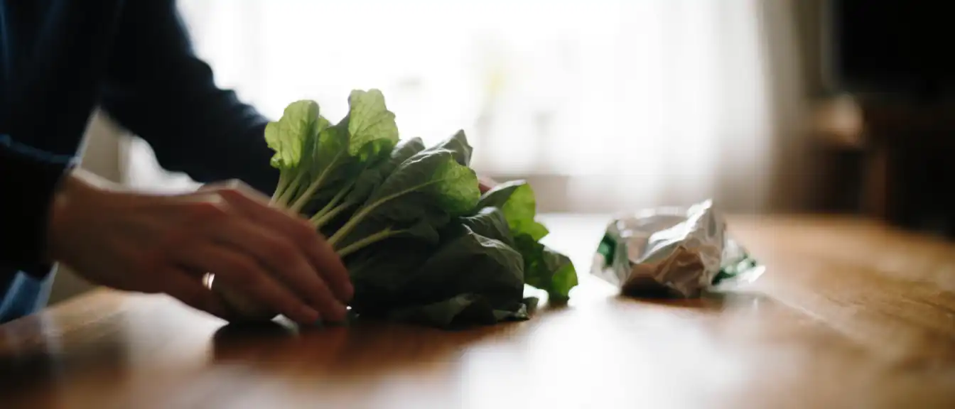 Диета с ограничением ультрапереработанных продуктов способна снизить тяжесть симптомов депрессии согласно результатам эксперимента