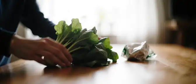 Диета с ограничением ультрапереработанных продуктов способна снизить тяжесть симптомов депрессии согласно результатам эксперимента